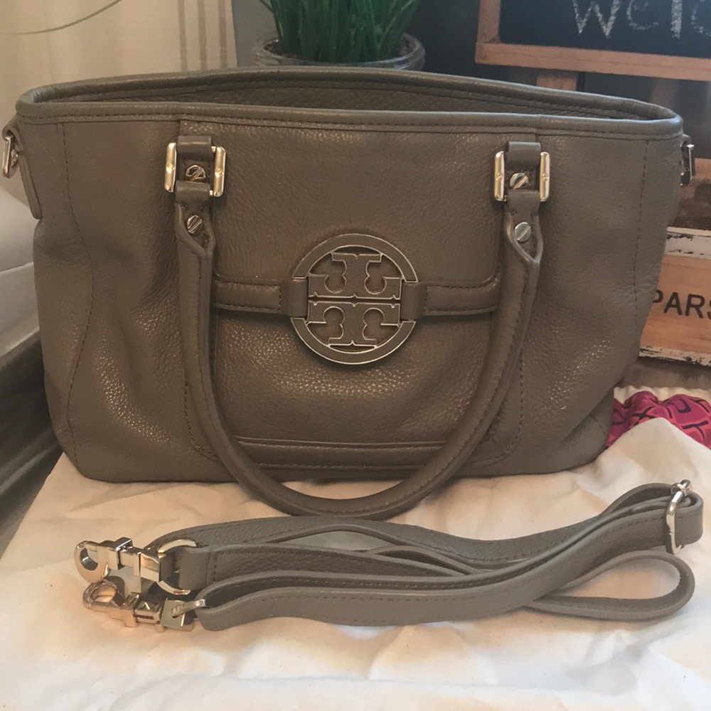 Tory Burch Amanda Crossbody ❗️SOLD❗️